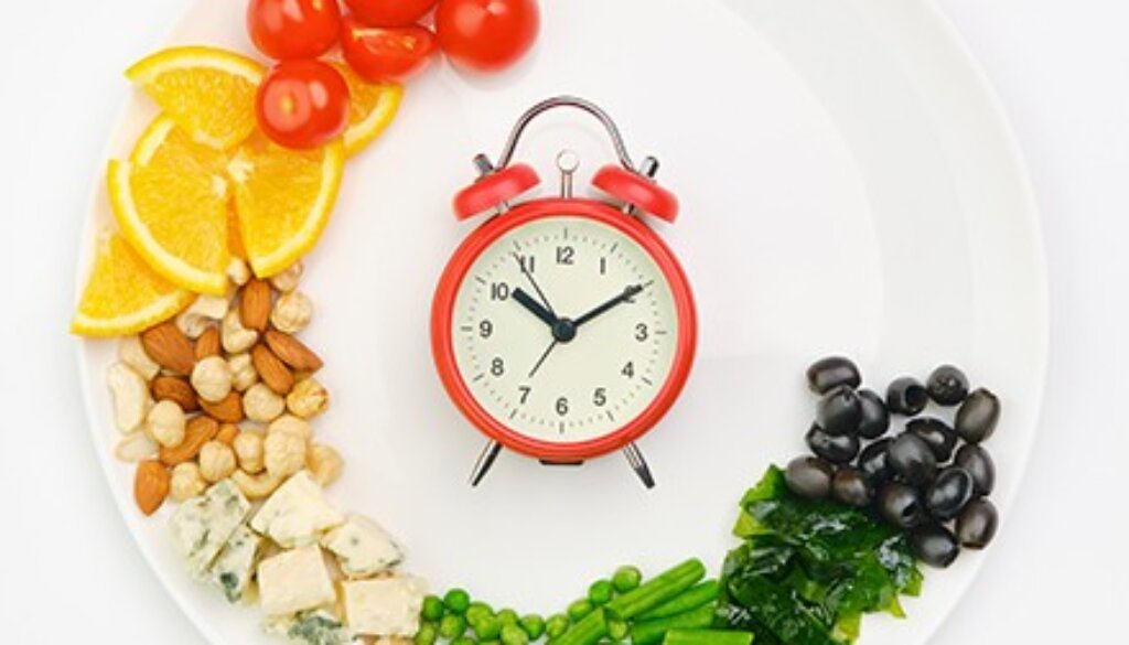 Intermittent Fasting: Understanding the Trend and the Benefits of a Healthy Eating Plan